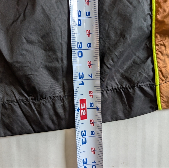 NWT Urban Outfitters Wind Breaker Color Block Large - Picture 13 of 14